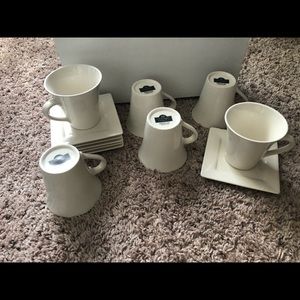 Coffee mugs and plate set